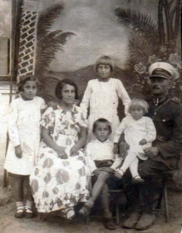 Apolonia i Franciszek Saar z dziećmi 1934 rok