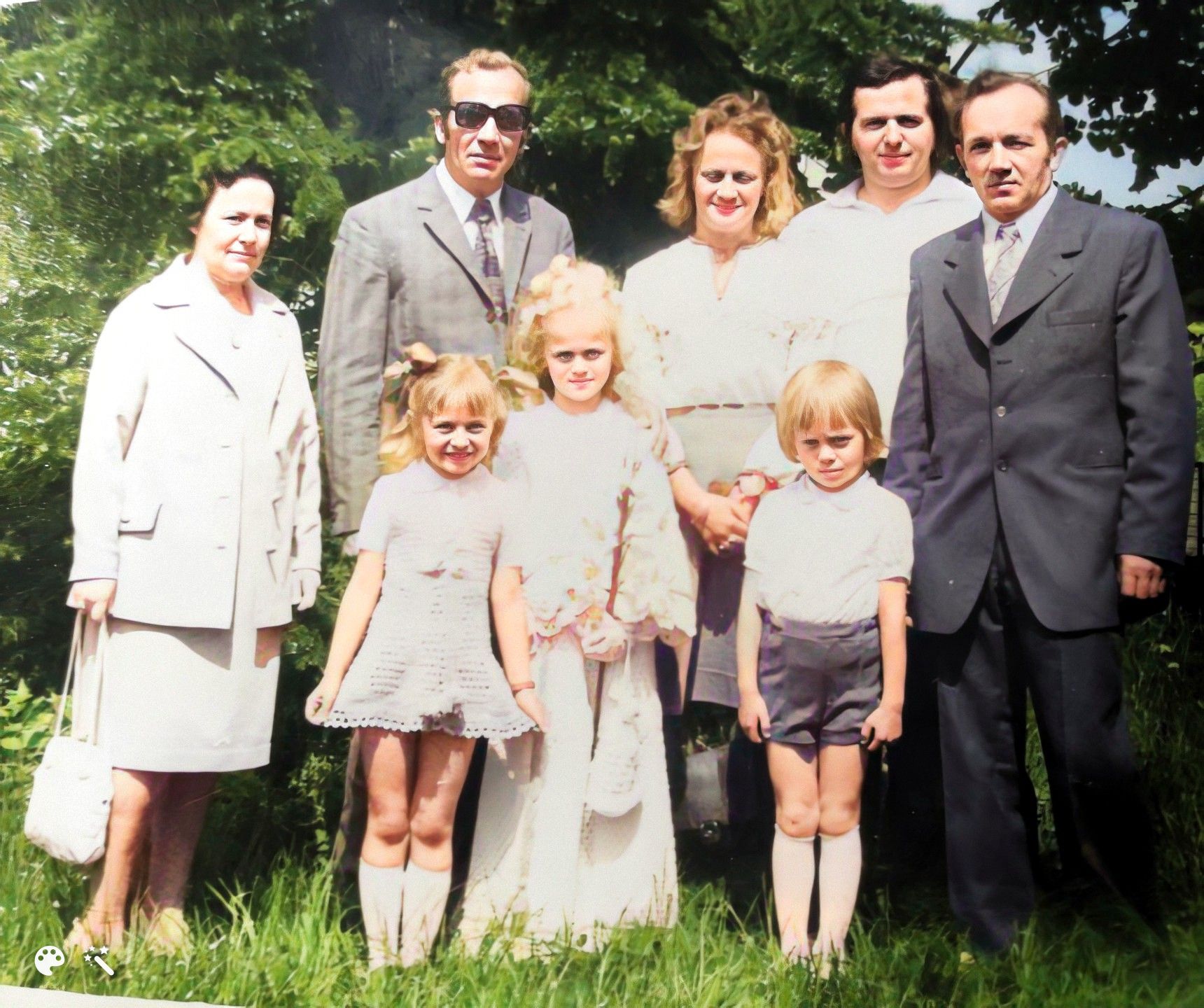 Od prawej Teofil z rodziną w latach 70-tych
