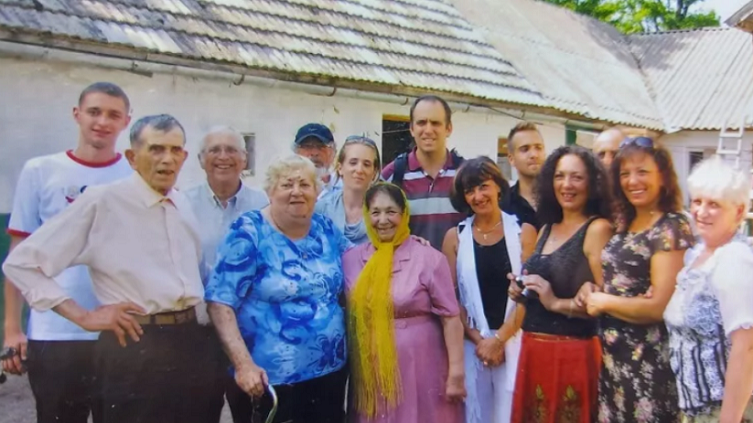 Pracownik MyHeritage wydostaje się z oblężonej Ukrainy dzięki temu, że jego dziadek bohatersko ratował uchodźców żydowskich podczas II Wojny Światowej